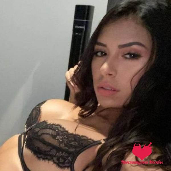 Нюта, 26 — Тверской